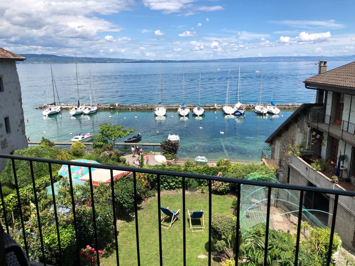 A Room With A View - Maisonnette Dans Bourg Medieval Au Bord Du Lac Leman イヴォワール エクステリア 写真
